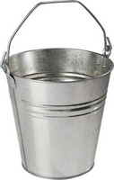 Eimer, Fässer, Bottiche und Tanks